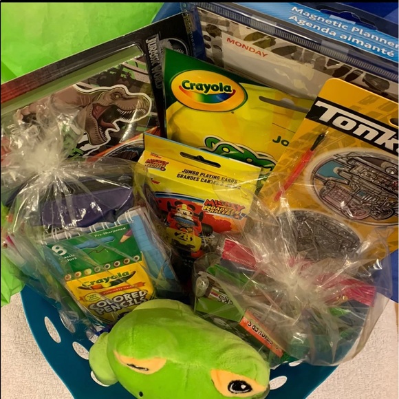 Boys Busy Gift Basket Bundle. - Picture 3 of 9